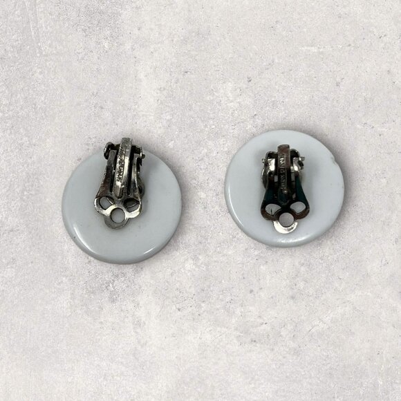 Red White Earrings Round Button Vintage Made in Hong Kong 1960s Retro - Picture 3 of 6